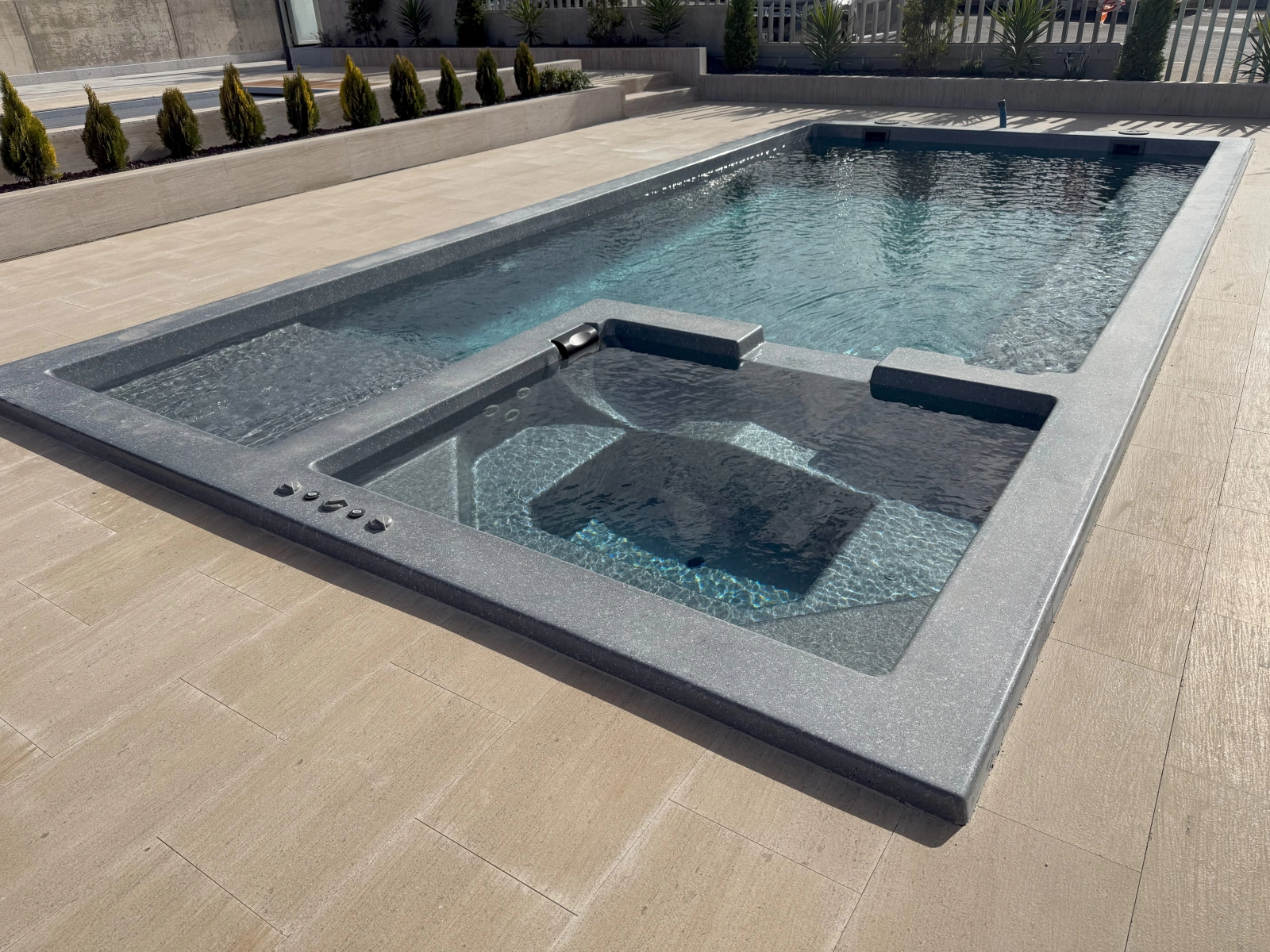Piscine Manhattan Freedom dans la vienne 86 Piscine Manhattan Freedom dans la vienne 86